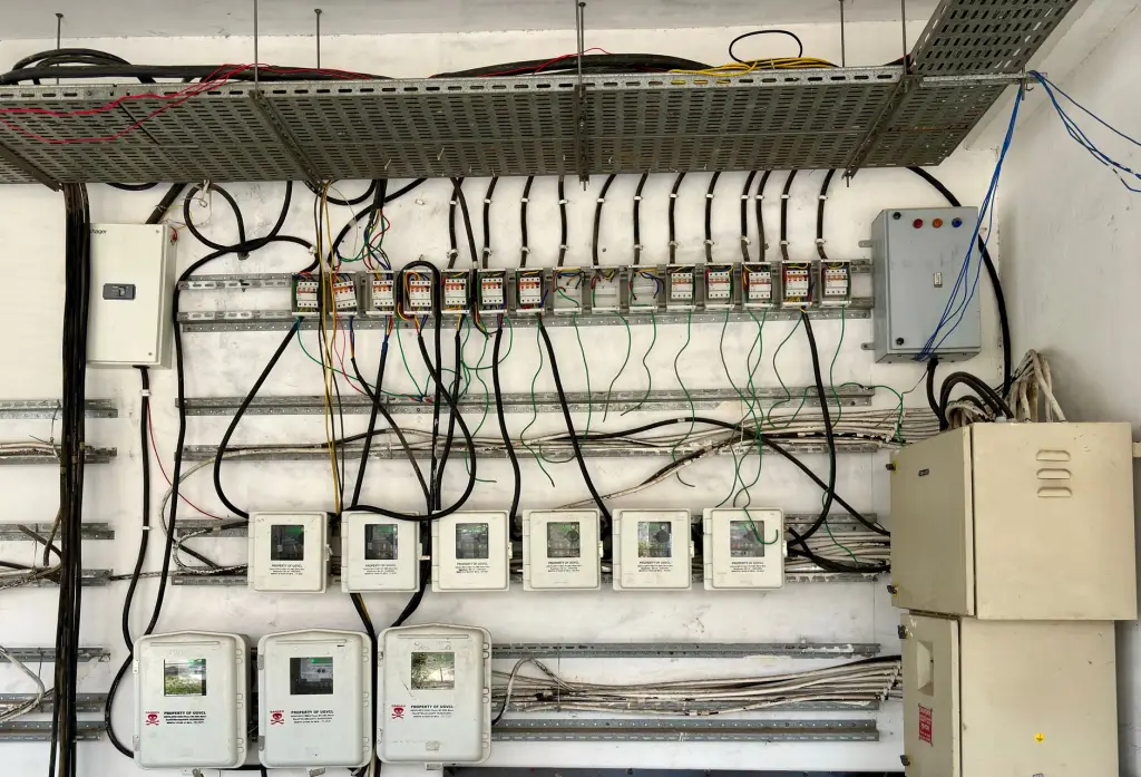 问财科技智能投顾平台架构解析与金融场景应用实践